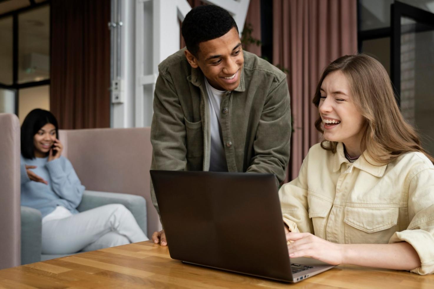 Kursmaterialien und Lehrbücher für fortgeschrittenes Deutsch